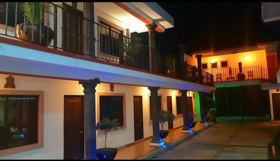 Hotel Maya 2012 Amacuzac Exterior foto