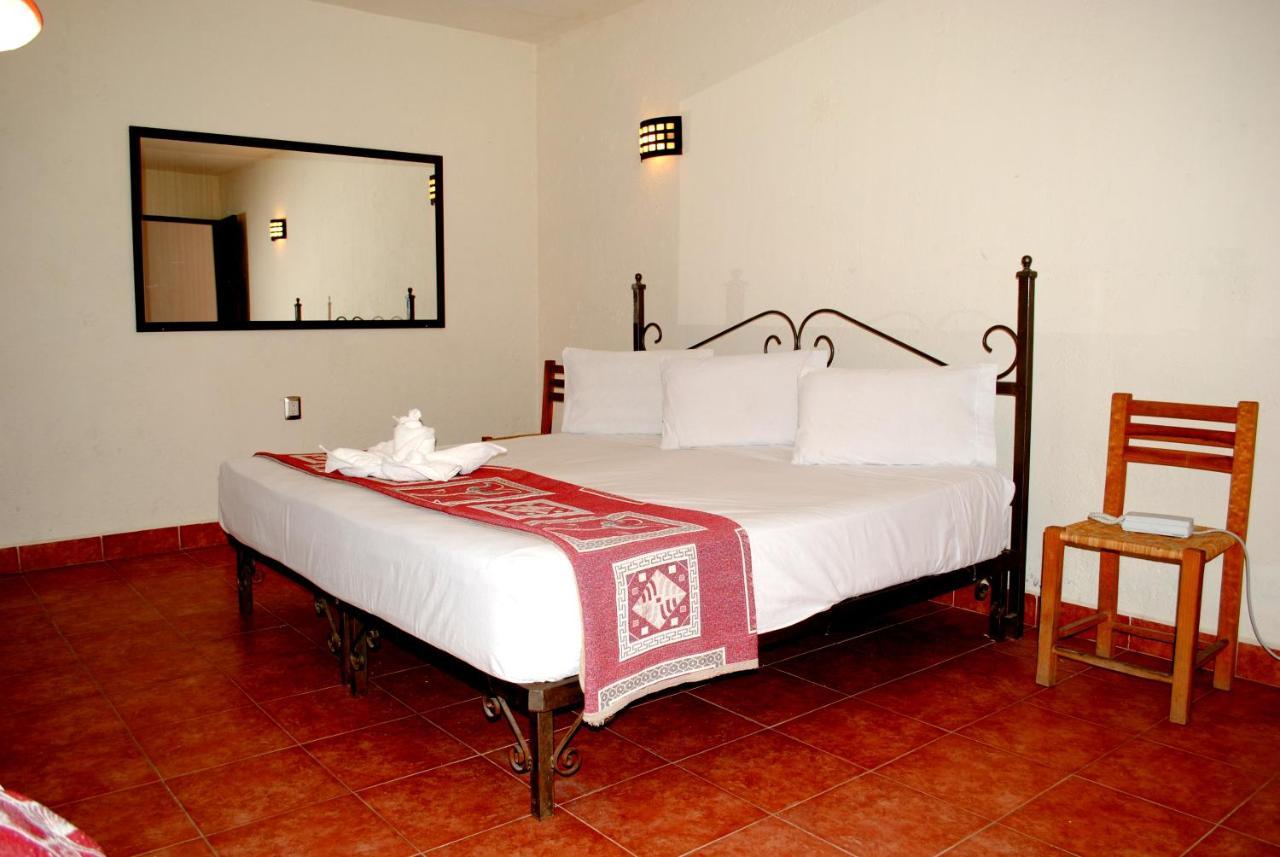 Hotel Maya 2012 Amacuzac Exterior foto